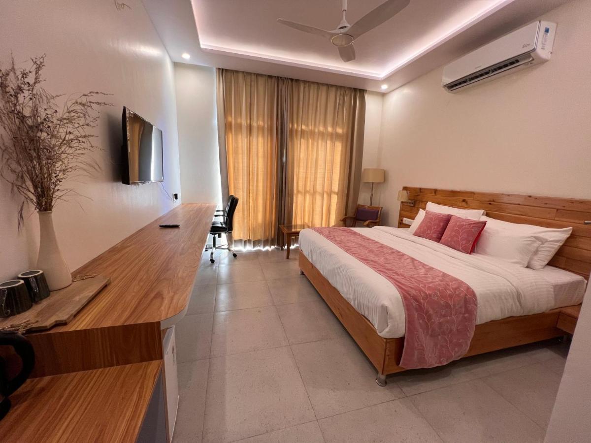 Dandelion By The Hills Hotel Lakhwar ภายนอก รูปภาพ