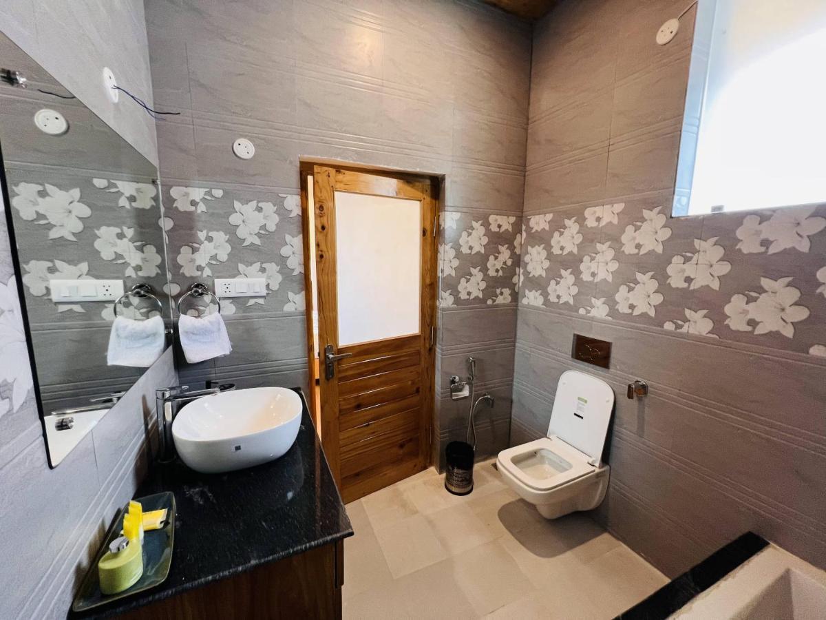 Dandelion By The Hills Hotel Lakhwar ภายนอก รูปภาพ